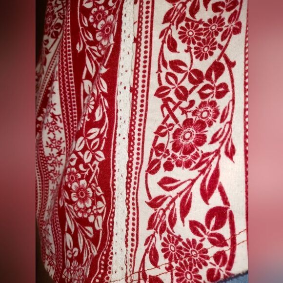 COPY - One blouse - Picture 8 of 16